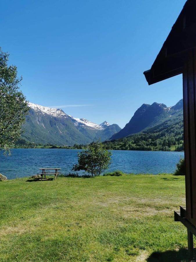 Loken Camping - Trivelig Og Idyllisk Ved Vannet Hotel โอลเดน ภายนอก รูปภาพ