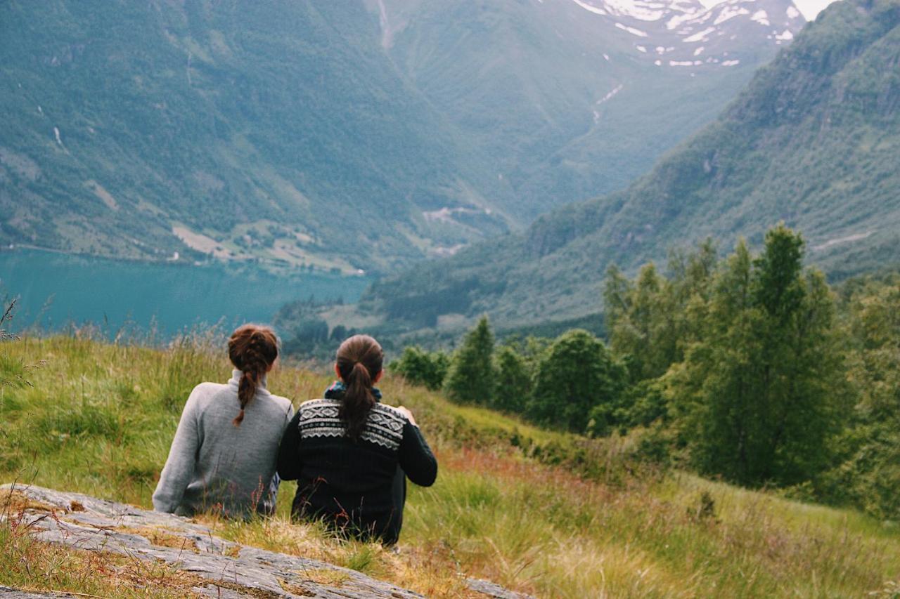 Loken Camping - Trivelig Og Idyllisk Ved Vannet Hotel โอลเดน ภายนอก รูปภาพ