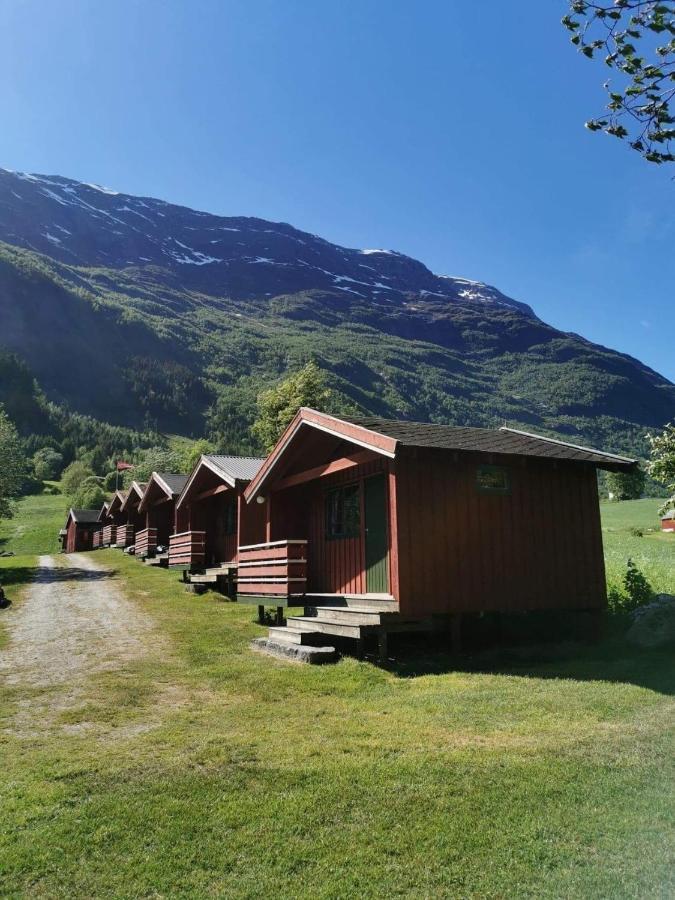Loken Camping - Trivelig Og Idyllisk Ved Vannet Hotel โอลเดน ภายนอก รูปภาพ
