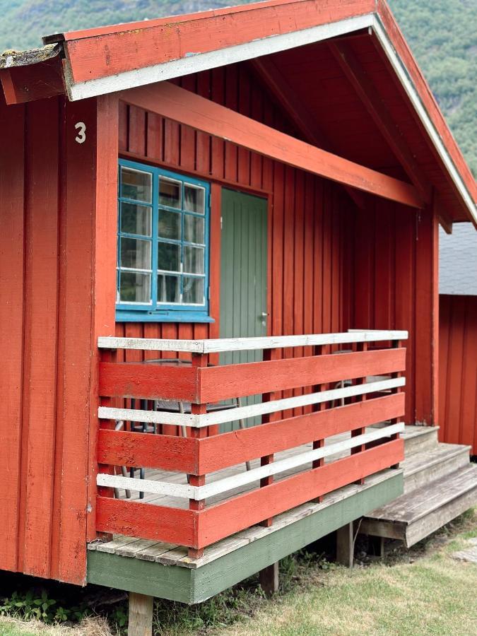Loken Camping - Trivelig Og Idyllisk Ved Vannet Hotel โอลเดน ภายนอก รูปภาพ